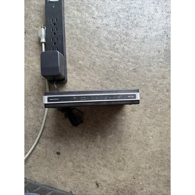 D-Link DGS-2208 8-Port Desktop Gigabit Switch Black Silver Network Hub - Thumbnail 9