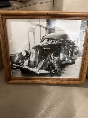 Abyss Framed Vintage Style Print – Abandoned 1930s American Sedan – Pre-War Era - Thumbnail 3