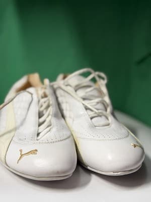 PUMA White Leather Sneakers Women US 6 EU 36 Gold Logo Lace Up - Thumbnail 2