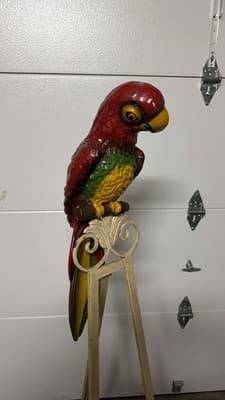 Vintage Parrot Statue Universal Statuary Corp 1976 Resin Bird NO STAND - Thumbnail 3