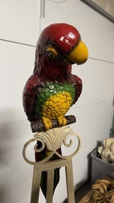 Vintage Parrot Statue Universal Statuary Corp 1976 Resin Bird NO STAND - Thumbnail 10