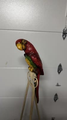 Vintage Parrot Statue Universal Statuary Corp 1976 Resin Bird NO STAND - Thumbnail 7