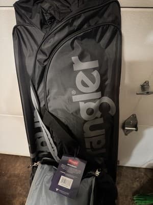 NEW Wrangler 22” Rolling Carry On Luggage Black Travel Bag - Thumbnail 6