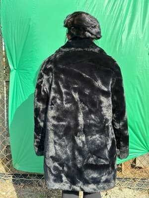 Donna Salyers Fabulous Furs Faux Fur Coat – Size XL - Thumbnail 4