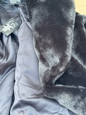 Donna Salyers Fabulous Furs Faux Fur Coat – Size XL - Thumbnail 8