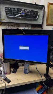 ASUS VE248Q 24” LCD Monitor HDMI DVI VGA | Powers On