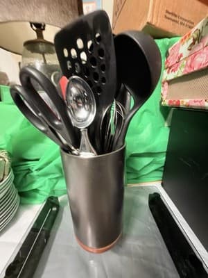 Mixed Brand Kitchen Utensil Set w/ Holder – Silicone Tools, Whisk, Shears - Thumbnail 3