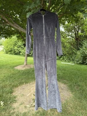 Fabletics Gray Velour Hooded Jumpsuit XS Zip Front Wide Leg Lounge One Piece - Thumbnail 3