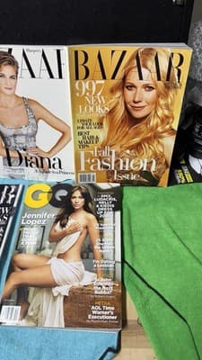 Lot 5 Fashion Magazines Harper’s Bazaar & GQ Jennifer Lopez Diana Paltrow - Thumbnail 5
