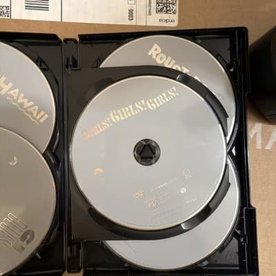 Elvis: 5-Movie Collection Box Set - 2020 Paramount Pictures - Thumbnail 4