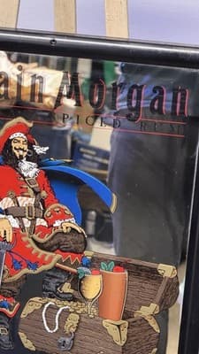 Captain Morgan Original Spiced Rum Bar Mirror Framed Vintage Wall Decor - Thumbnail 8