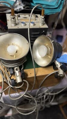 Vintage Novatron 440 Plus studio flash power pack with two flash heads. - Thumbnail 14