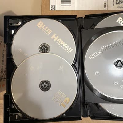 Elvis: 5-Movie Collection Box Set - 2020 Paramount Pictures - Thumbnail 3