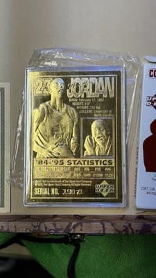 Michael Jordan Diamond Stars 23KT Gold Sculptured Trading Card – Upper Deck - Thumbnail 7