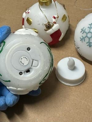 Set of 6 LED Christmas Ball Candles Battery Operated Holiday Decor - Thumbnail 4