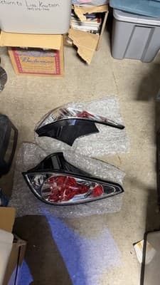 Pontiac G5 GT Coupe Tail Lights Pair OEM LH RH Clear Red Untested - Thumbnail 2