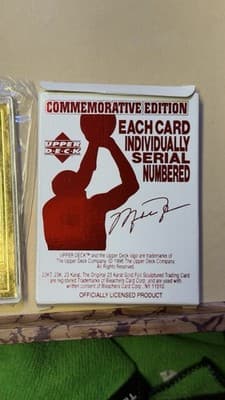 Michael Jordan Diamond Stars 23KT Gold Sculptured Trading Card – Upper Deck - Thumbnail 6