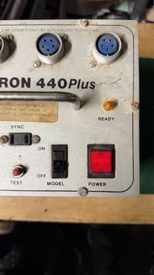 Vintage Novatron 440 Plus studio flash power pack with two flash heads. - Thumbnail 4