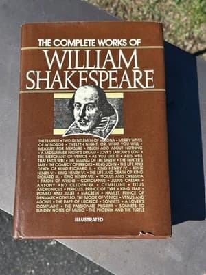 Vintage The Complete Works of William Shakespeare Illustrated Hardcover Book