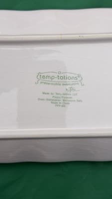 Temp-tations by Tara Red Floral Serving Trays Set of 2 Rectangular Platters - Thumbnail 17