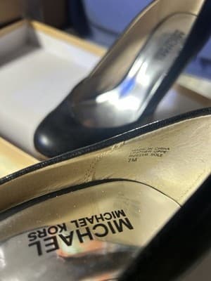 Michael Kors Black Leather Platform Pumps Heels Size 7M Women - Thumbnail 4
