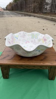 Temp-tations by Tara Butterfly Bowl Scalloped Serving Bowl 12” Ceramic