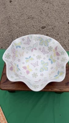 Temp-tations by Tara Butterfly Bowl Scalloped Serving Bowl 12” Ceramic - Thumbnail 4