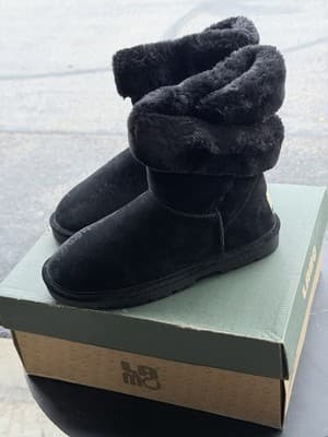 LAMO Black Winter Boots Women’s Size 7