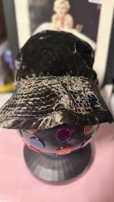 Vintage Saks Fifth Avenue Velvet Hat Made In Italy Brown Bucket