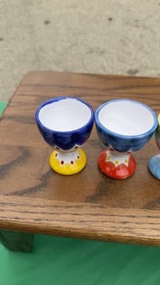 Set of 5 Italian Hand Painted Ceramic Egg Cups Nino Parrucca Ustica - Thumbnail 3