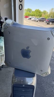 Apple Power Mac G4 Graphite Desktop 450MHz 30GB Vintage Mac As-Is - Thumbnail 4