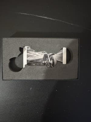 Vintage-Style Motorcycle Bottle Opener – Solid Metal – Gift Boxed – INOUTSIDE - Thumbnail 3
