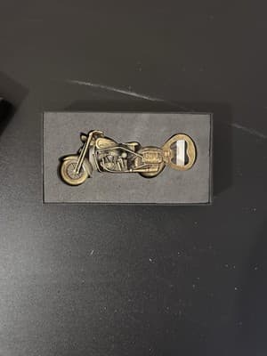 Vintage-Style Motorcycle Bottle Opener – Solid Metal – Gift Boxed – INOUTSIDE - Thumbnail 2