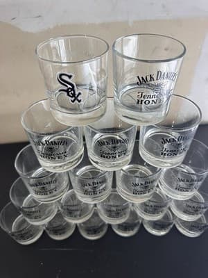 Lot of 19 Jack Daniel’s Tennessee Honey Whiskey Glasses + 1 Sox Glass - Thumbnail 5