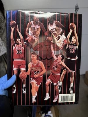 BULL RUN ! Story of 1995-96 Chicago Bulls: Greatest Team HC/DJ LTD Ed. #8164 VGC - Thumbnail 4