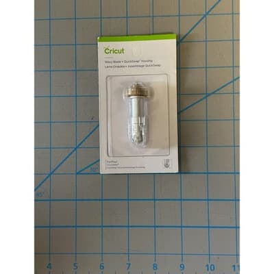 Cricut Wavy Blade and QuickSwap Housing for Cricut Maker Silver 2006838