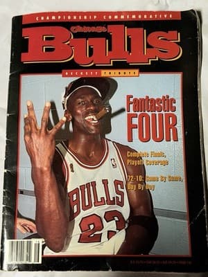Chicago Bulls 1995–96 Championship Commemorative Beckett Tribute Magazine