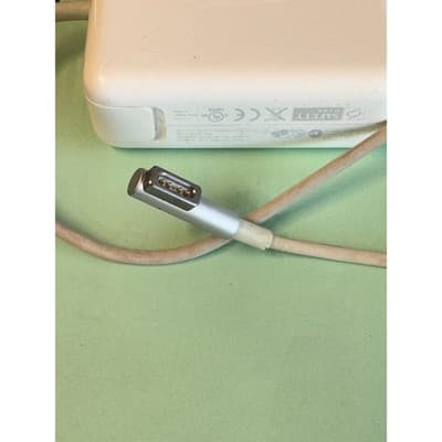 Apple 85W MagSafe Power Adapter A1343 MacBook Pro Charger L-Tip White - Thumbnail 3