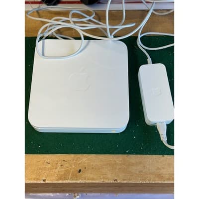 Apple AirPort Extreme Base Station A1354 Dual-Band Wi-Fi Router White 4th Gen - Thumbnail 4