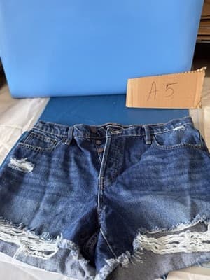 Calvin Klein Jeans Women’s Denim Distressed Cutoff Shorts Size 29 Blue - Thumbnail 2