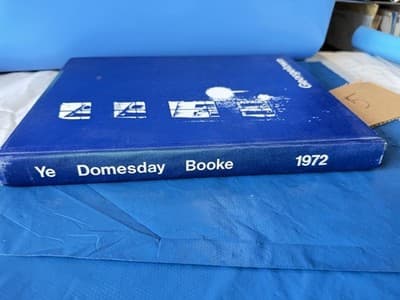 Vintage 1972 Georgetown University Ye Domesday Book Hardcover Yearbook - Thumbnail 7