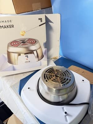Sharper Image Electric S’mores Maker Indoor Marshmallow Roaster w/ Box - Thumbnail 3
