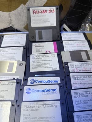 Vintage 3.5” Floppy Disk Lot IBM Token-Ring Novell Client Brain Quest Mixed Set - Thumbnail 4