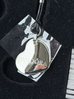 Pandora Jewelry Cleaning Brush Keychain Heart Charm Box Set - Thumbnail 3