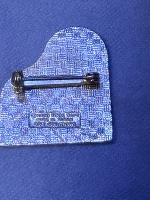 Hard Rock Cafe Pin Lot of 3 | Las Vegas & Aspen | Guitar Piano Hotel Pins - Thumbnail 3