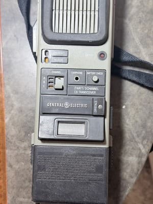 Vintage General Electric 3 Channel CB Transceiver GE Model 3-5979C - Thumbnail 3