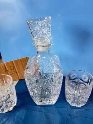 Studio Crystal Decanter 3 Glasses Stopper Whiskey Bar Set - Thumbnail 2