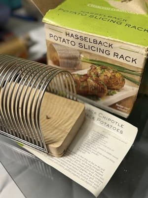 Charcoal Companion Hasselback potato Slicing Cutting rack & Recipe Card 7421 - Thumbnail 4