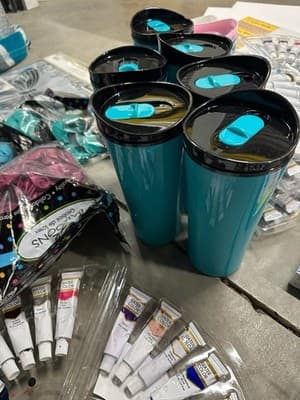 Huge Acrylic Paint Art Craft Bundle Canvas Brushes Palettes Stencil Supplies Lot - Thumbnail 7