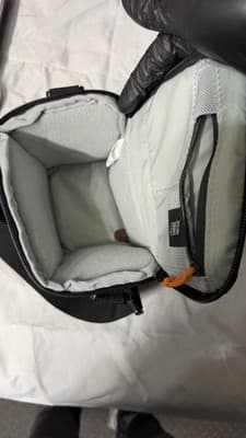 Lowepro LP36864-0WW Adventura SH 120 II Shoulder Bag for DSLR Camera With Lens - Thumbnail 12